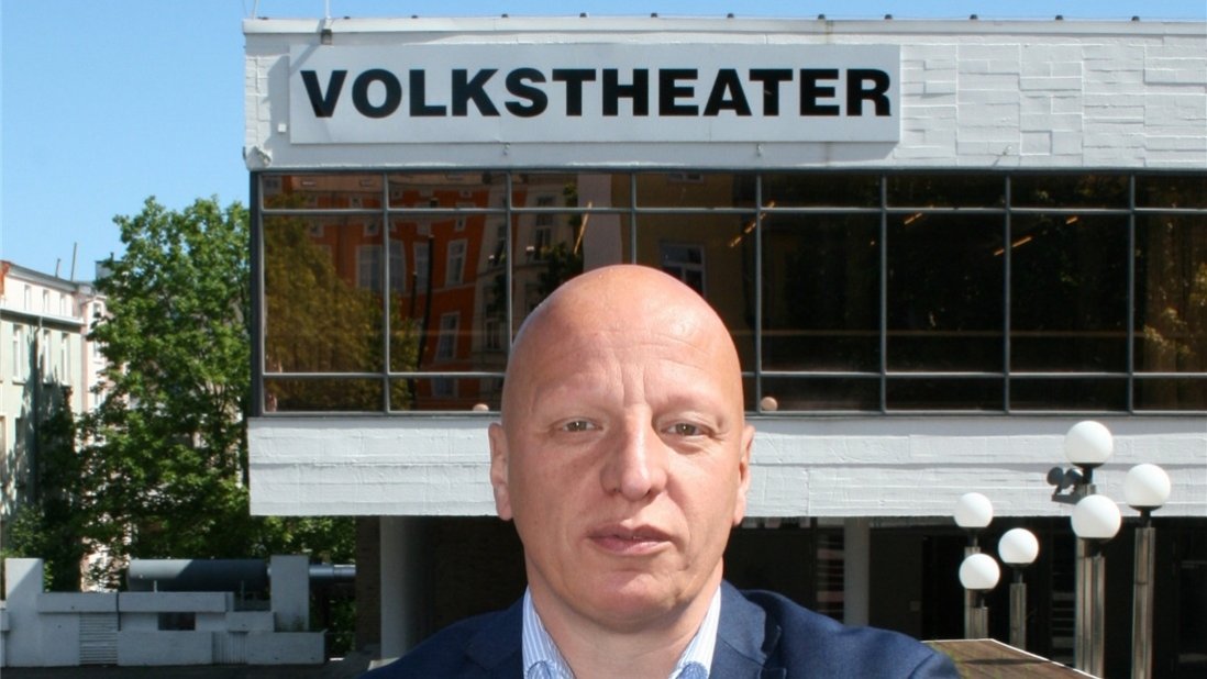 Latchinian Volkstheater Rostock @dpa