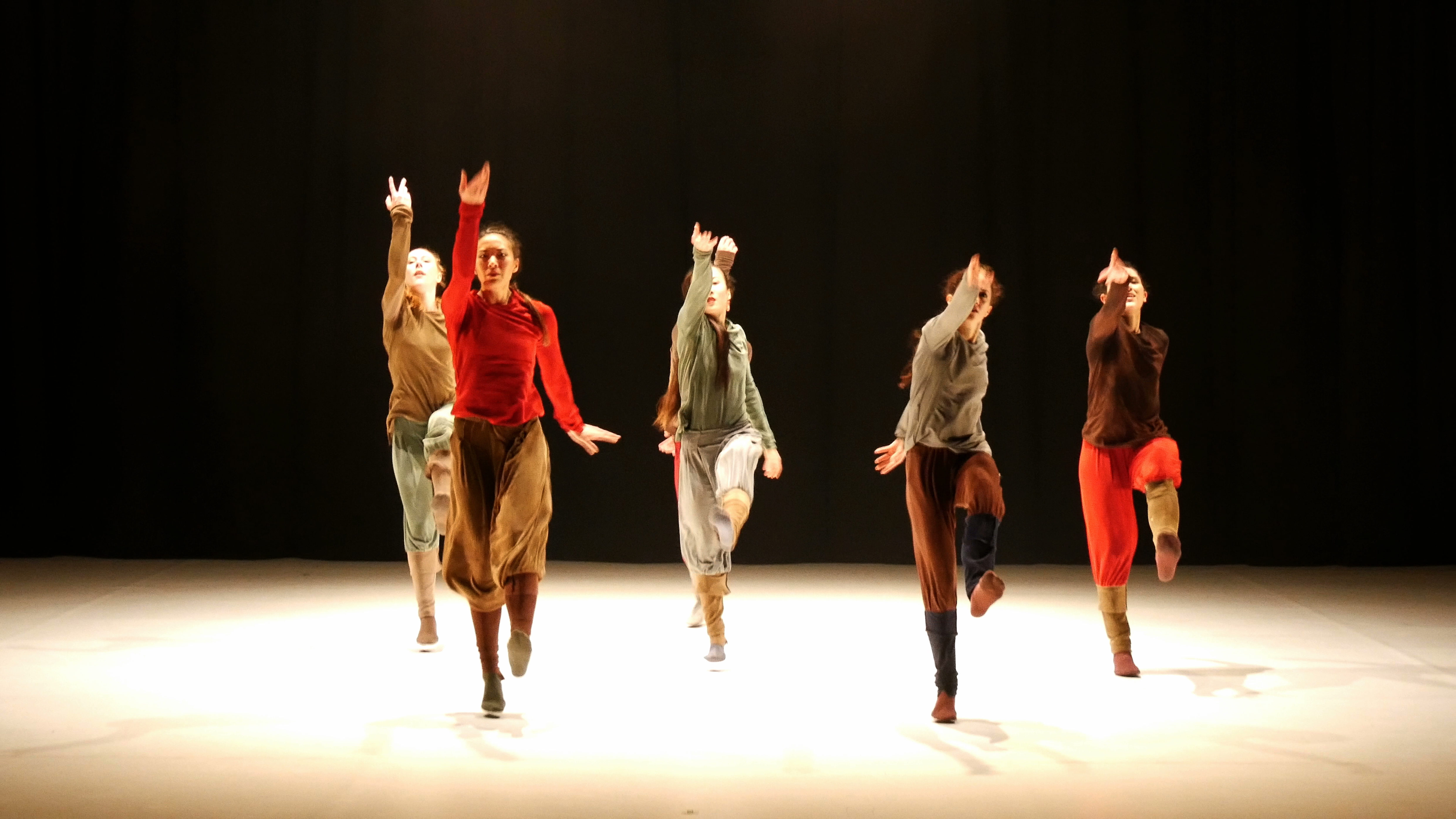 YY Dance Company schrit_tmacher CITIZEN5