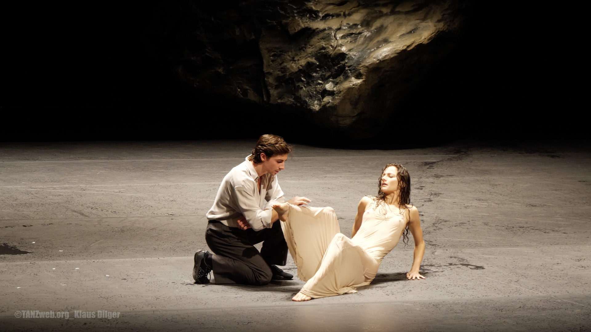 VOLLMOND_Pina-Bausch©TANZweb.org_Klaus-Dilger.