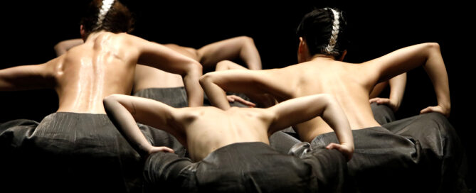 Whirling Ladder upright_Yibu Dance© Foto-Ursula-Kaufmann