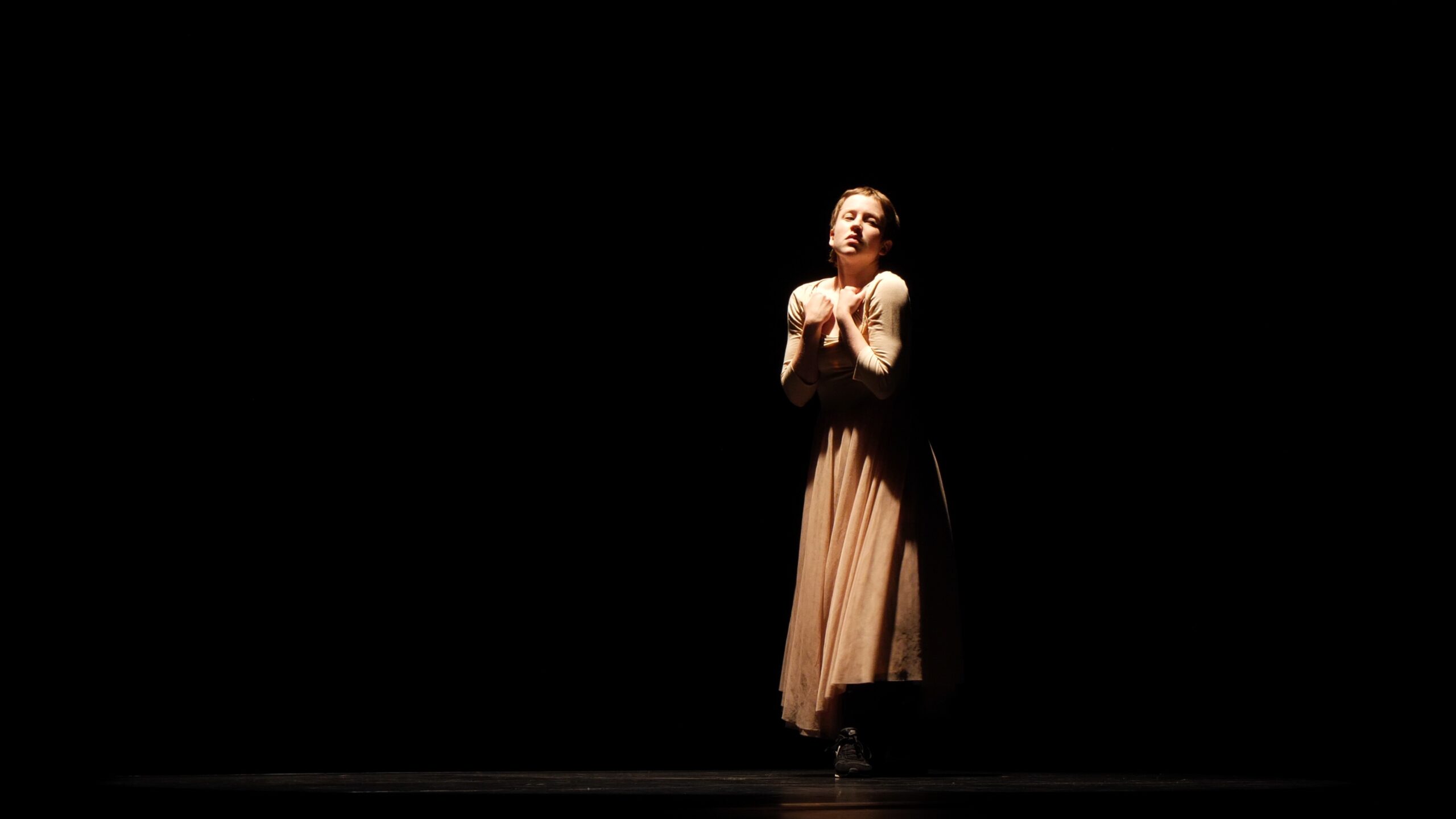 Anna-Tierney_Leila-Ka_PODE-SER©TANZweb.org_Klaus-Dilger